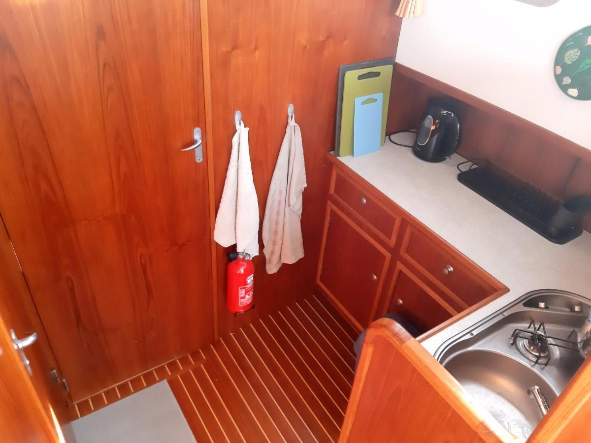Hotel Motor Yacht Amazone Amsterdam Exterior foto